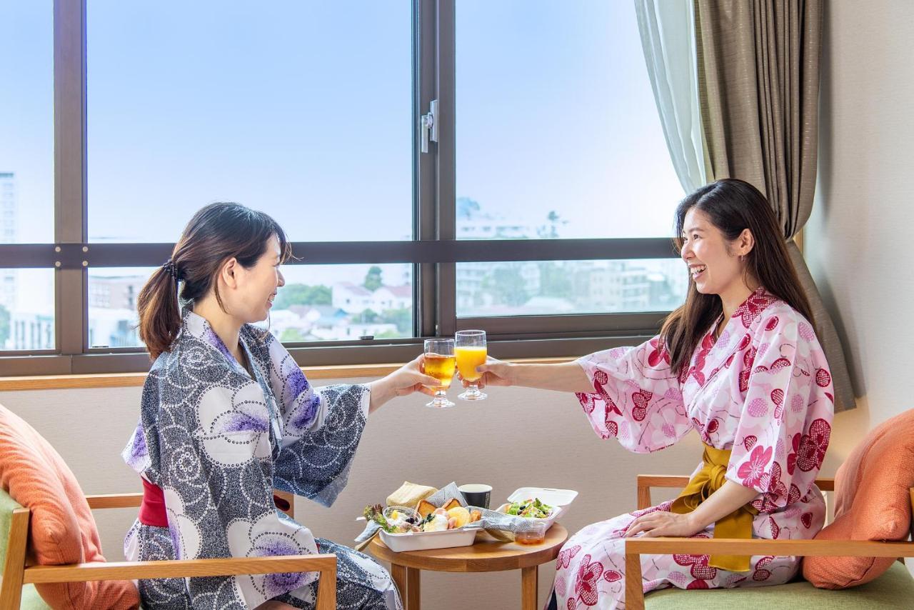Tkp Lectore Atami Momoyama Buitenkant foto